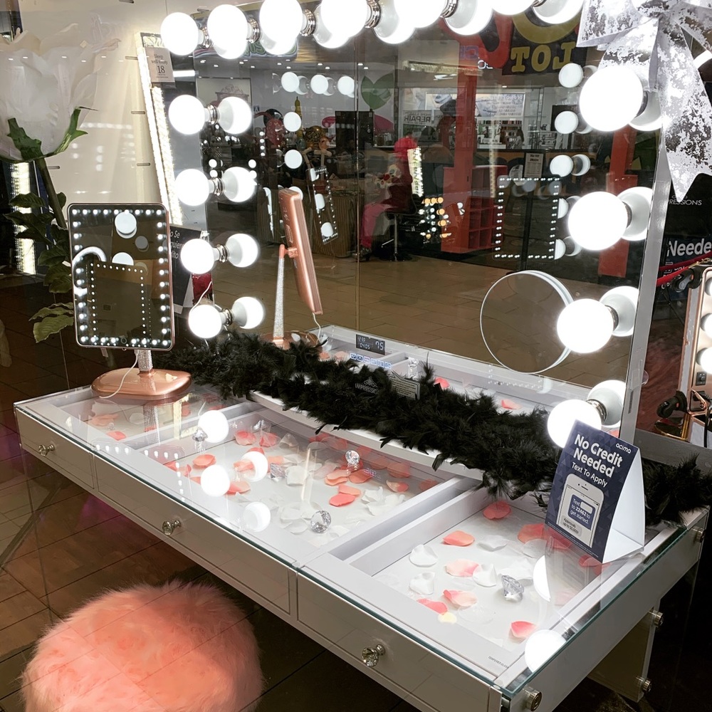 Impressions vanity